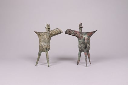 2 Chinese bronze cups
