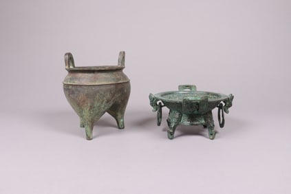 Lots Chinese bronze vessels