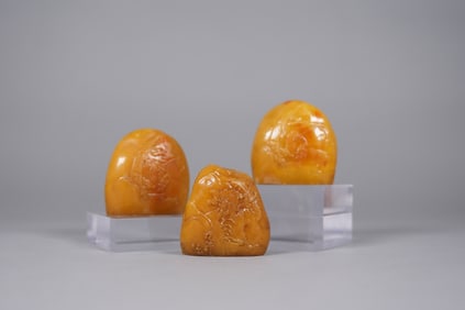 Lots Chinese carved items