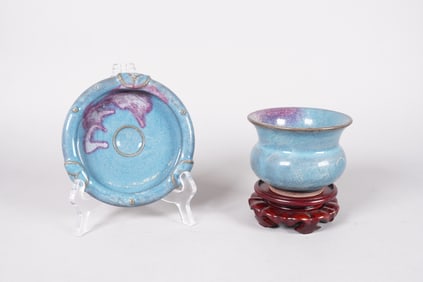 2 Chinese purple porcelains