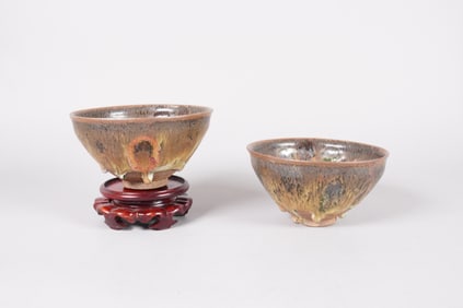 2 Chinese tea bowls