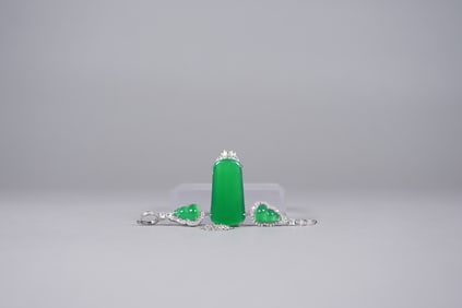 Lots Chinese fine items ungraded