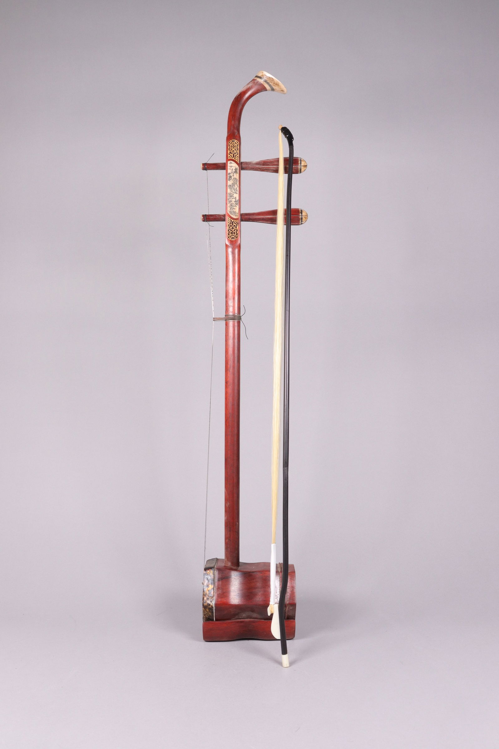 Chinese fine musical instrument: Chinese fine musical instrument.