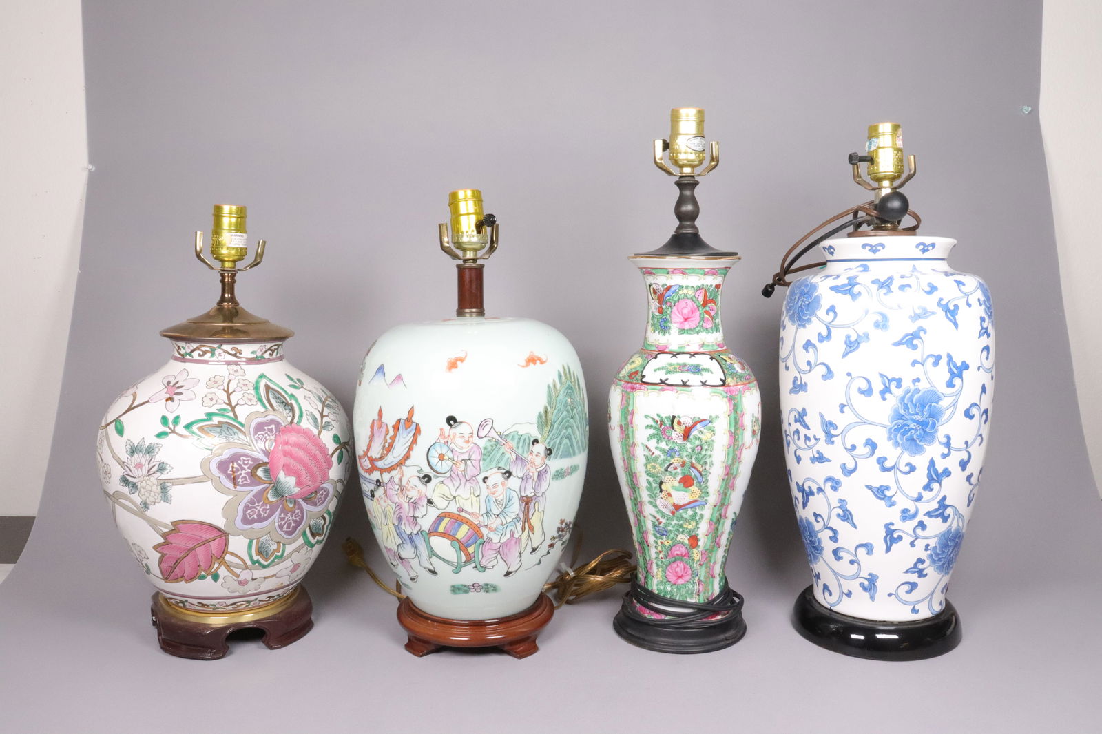 Lots Chinese vase: Lots Chinese vase, condition selling it as is. Largest H: 20" x W: 8."