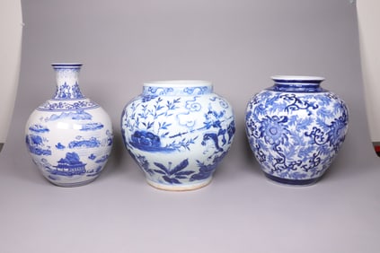 Lots Chinese b/w jar