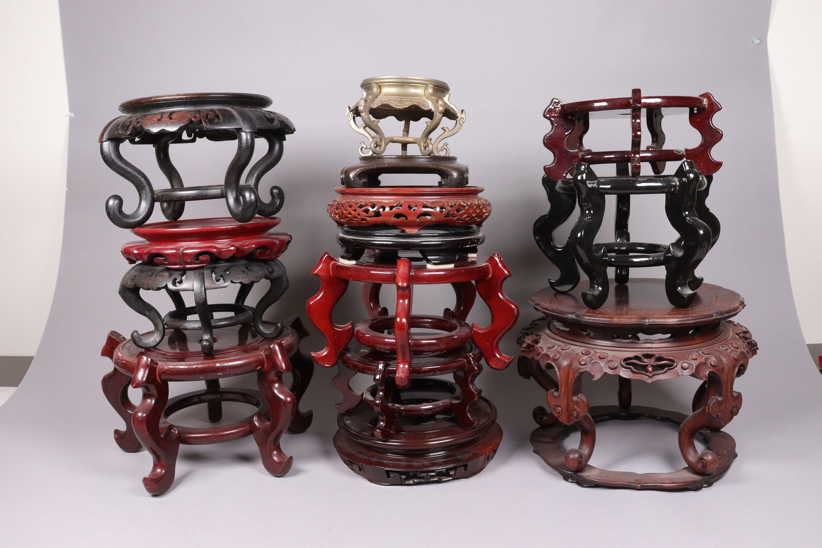 Lots Chinese wooden stands: Lots Chinese fine wooden stands, condition selling it as is.
