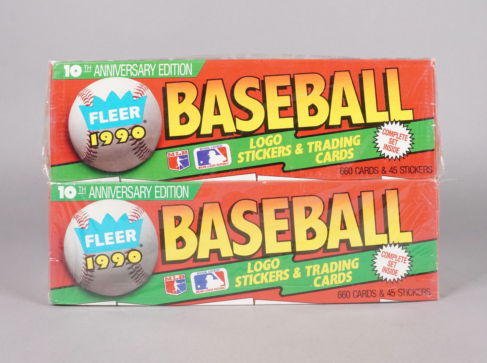 Lots baseball cards sealed in box (1 of 5)