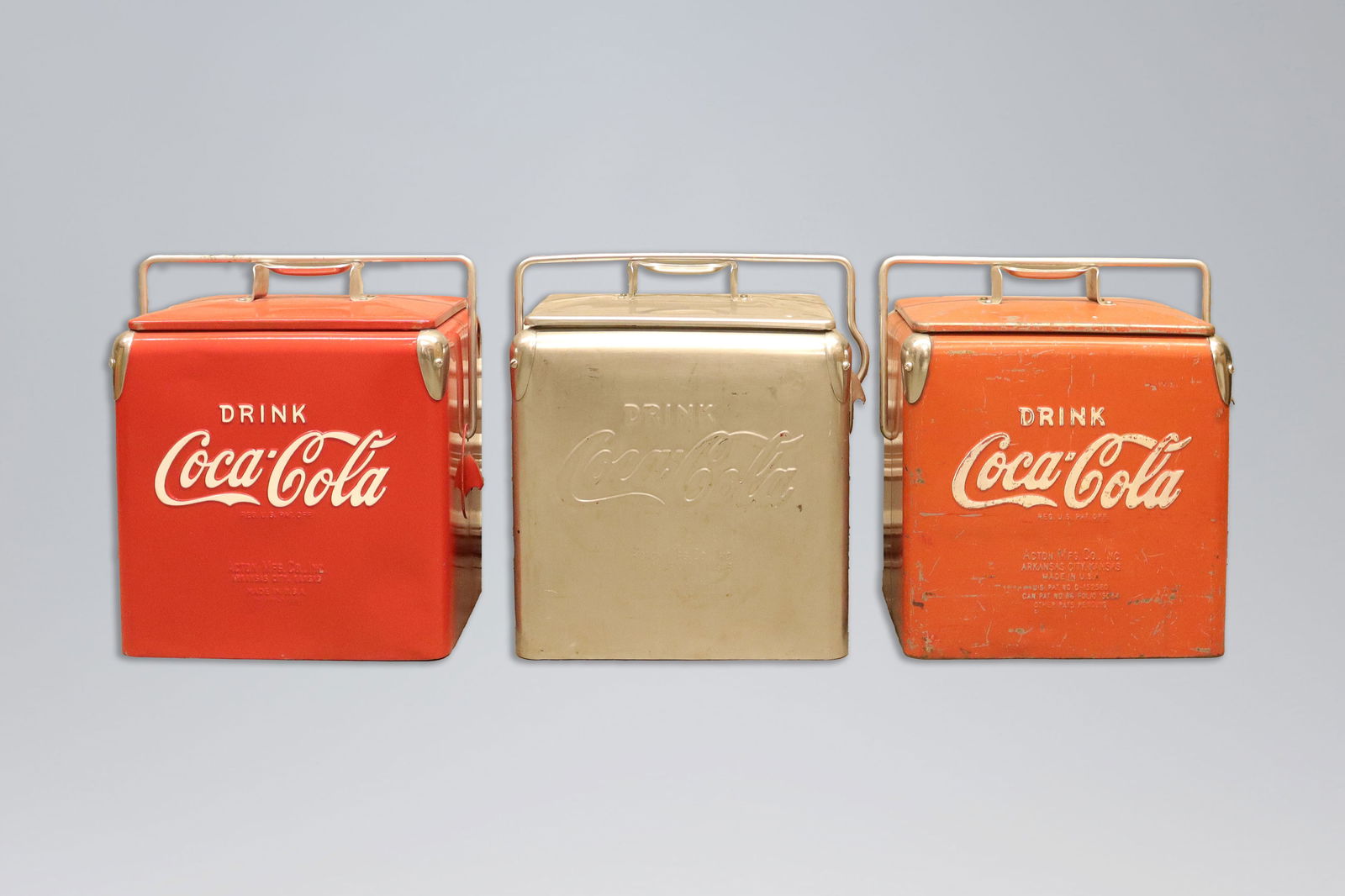 Lots vintage coolers (1 of 8)