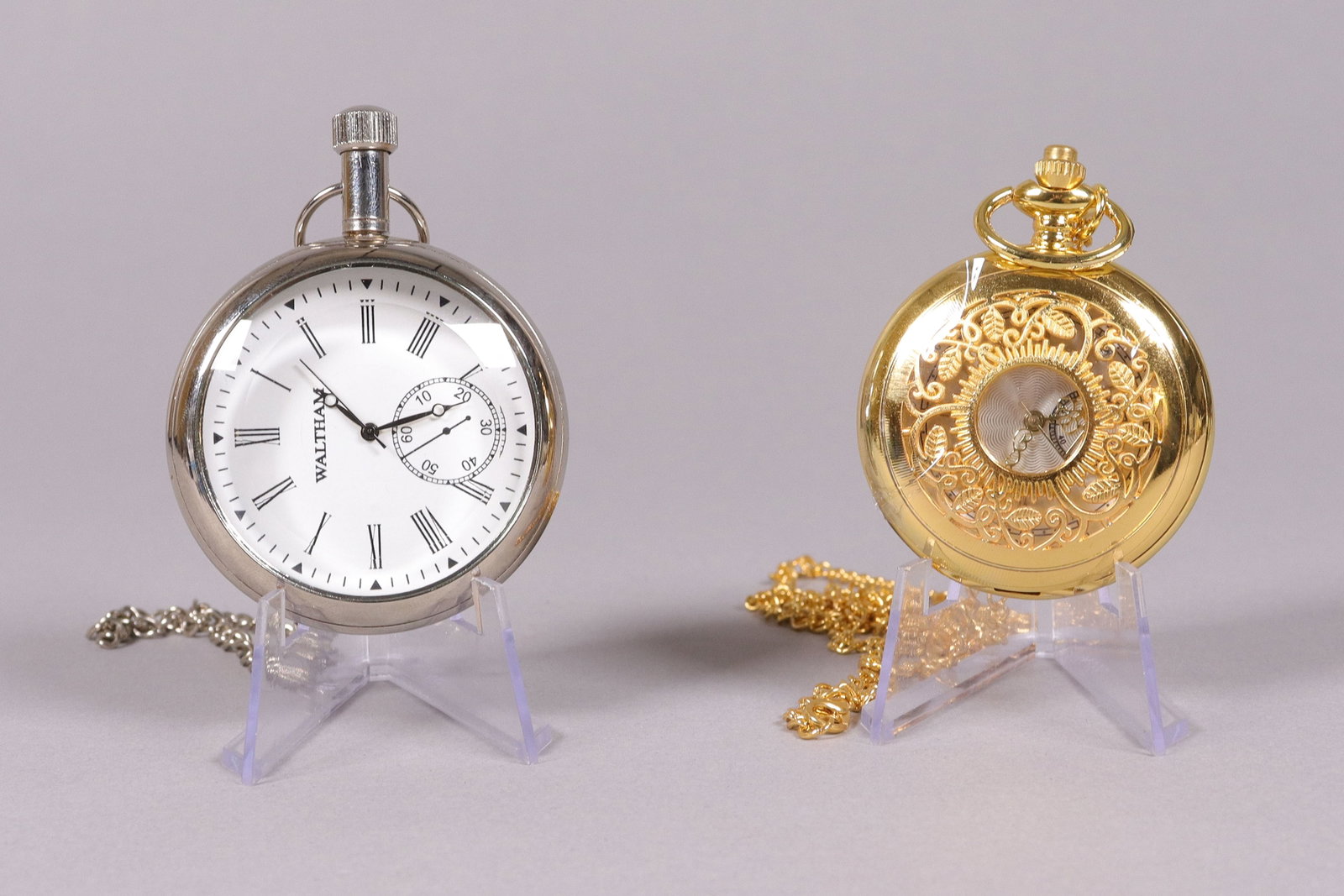 Lots pocket watch as is: Lots pocket watch, as is condition. All sales are final, no return.