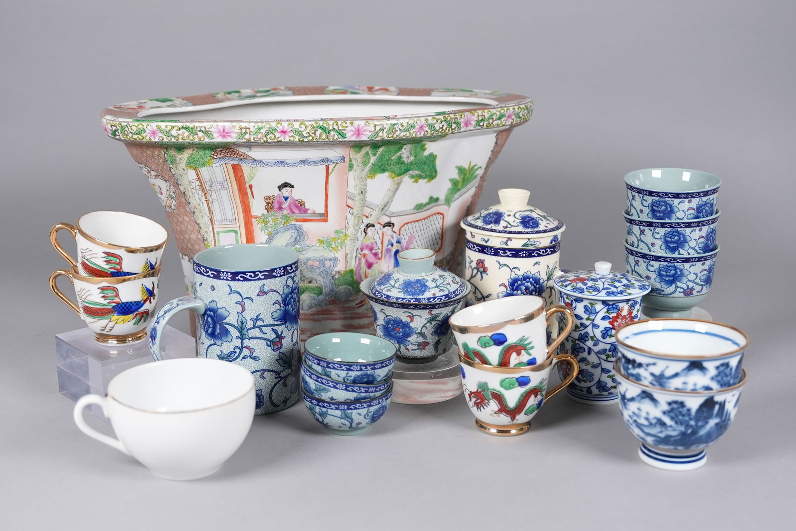 Lots Asian items: Lots Asian items, largest H: 8" x W: 14."