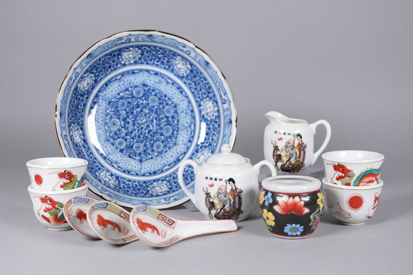 Lots Asian items: Lots Asian items, largest H: 2.5" x W: 9.8."