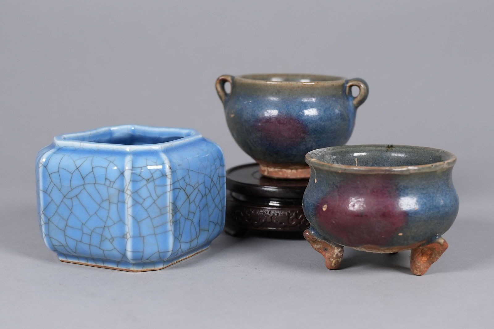 Lots Chinese porcelains: Lots Chinese fine porcelains, largest H: 3" x W: 4."