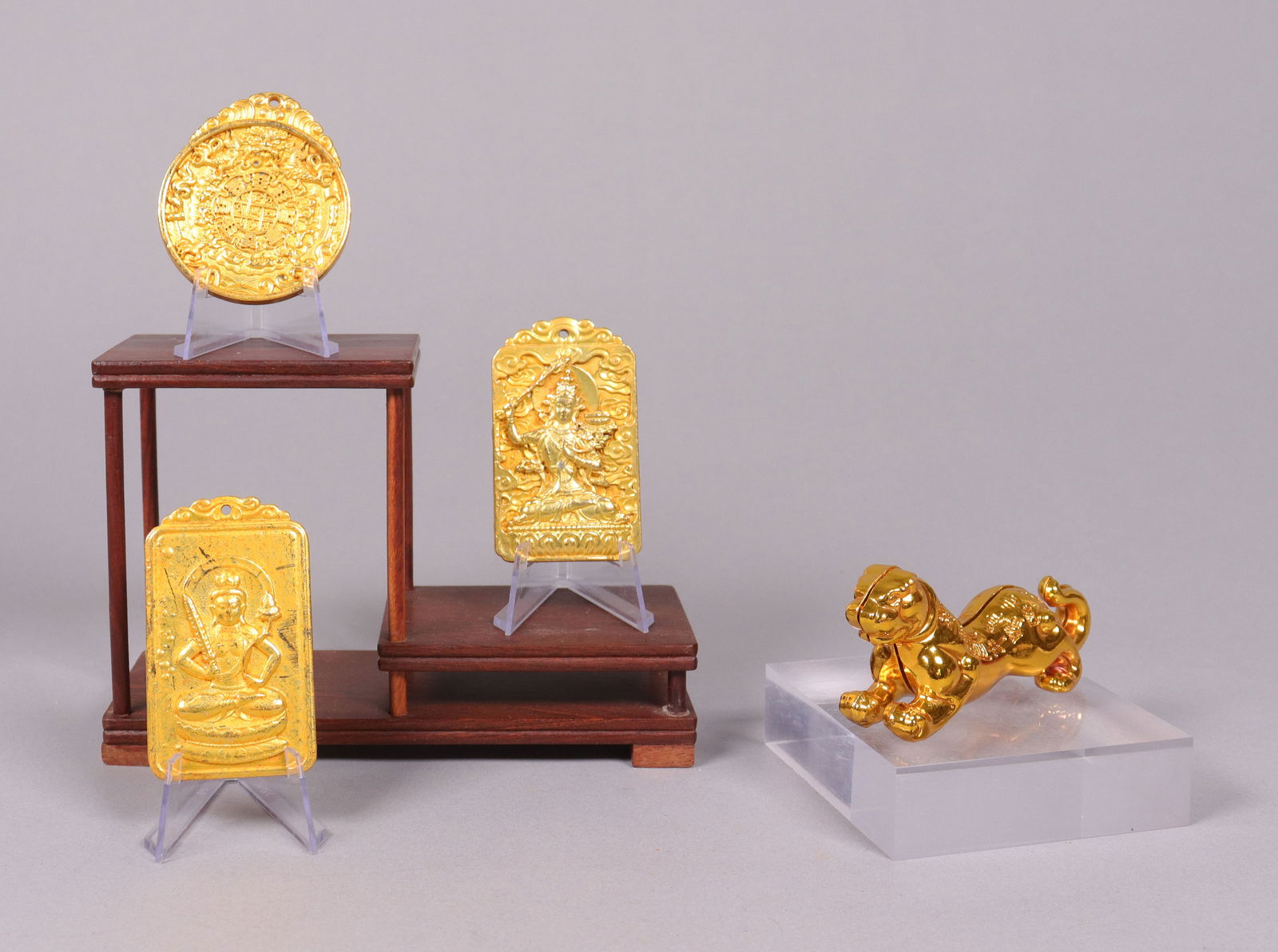 Lots Chinese gilted items (1 of 7)