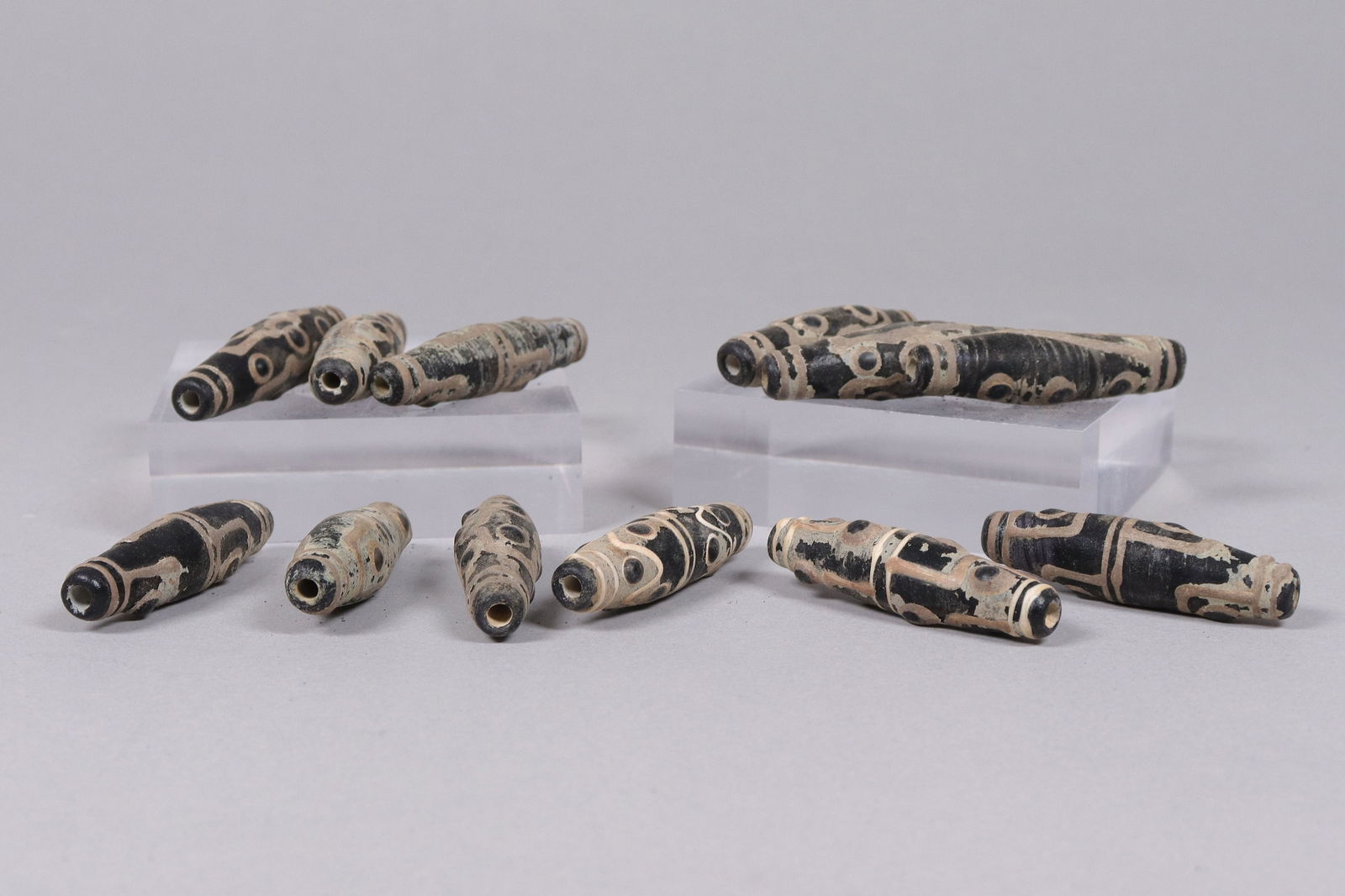 Lots Tibetan dzi beads (1 of 6)