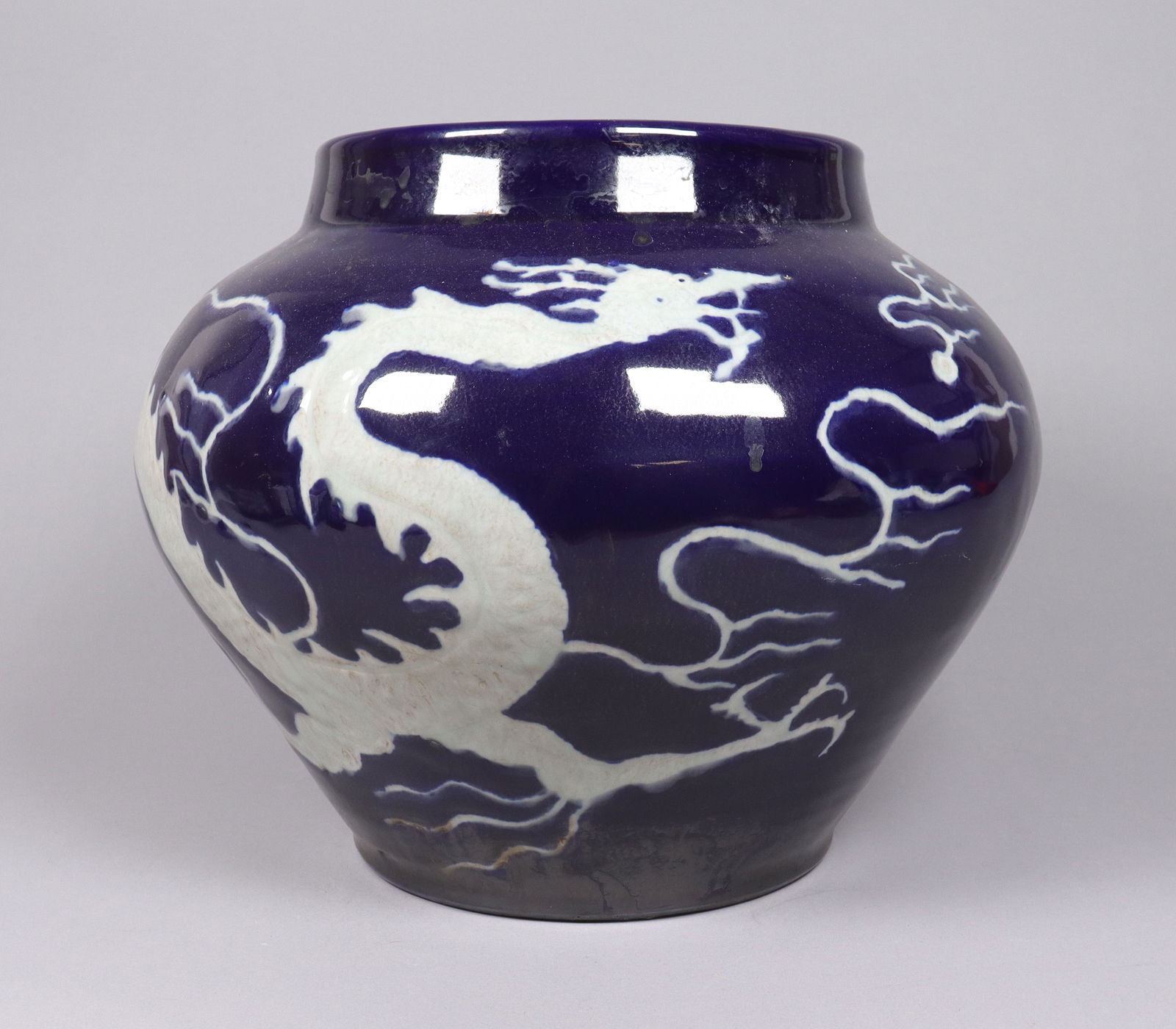 Chinese fine blue dragon jar estate (1 of 6)