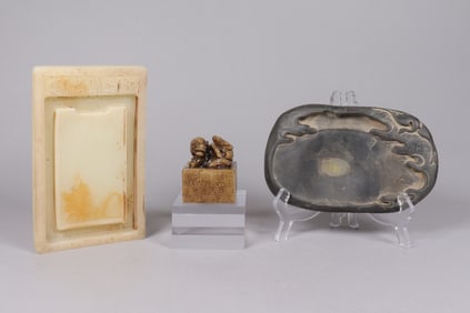 Lots Chinese carved items