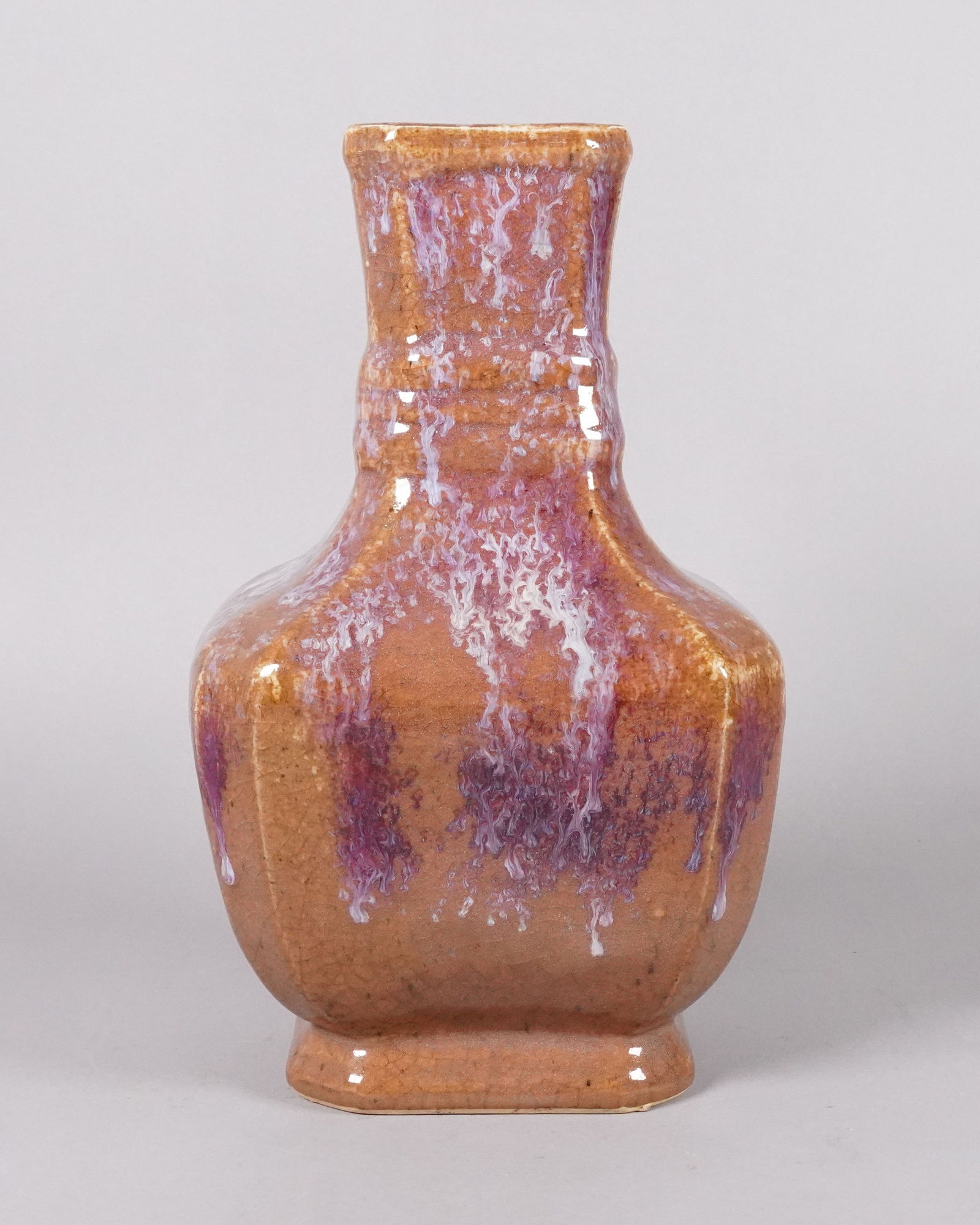 Chinese purple vase: Chinese purple vase. H: 11.5" x W: 6.8."