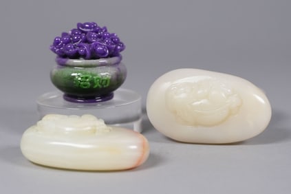 Lots Chinese carved items