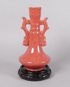 Chinese red crackled vase