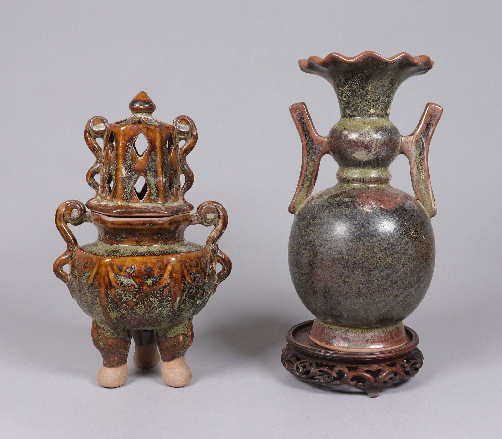 Lots Chinese ceramic vase: Lots Chinese ceramic vase. Largest H: 9.1" x W: 5."