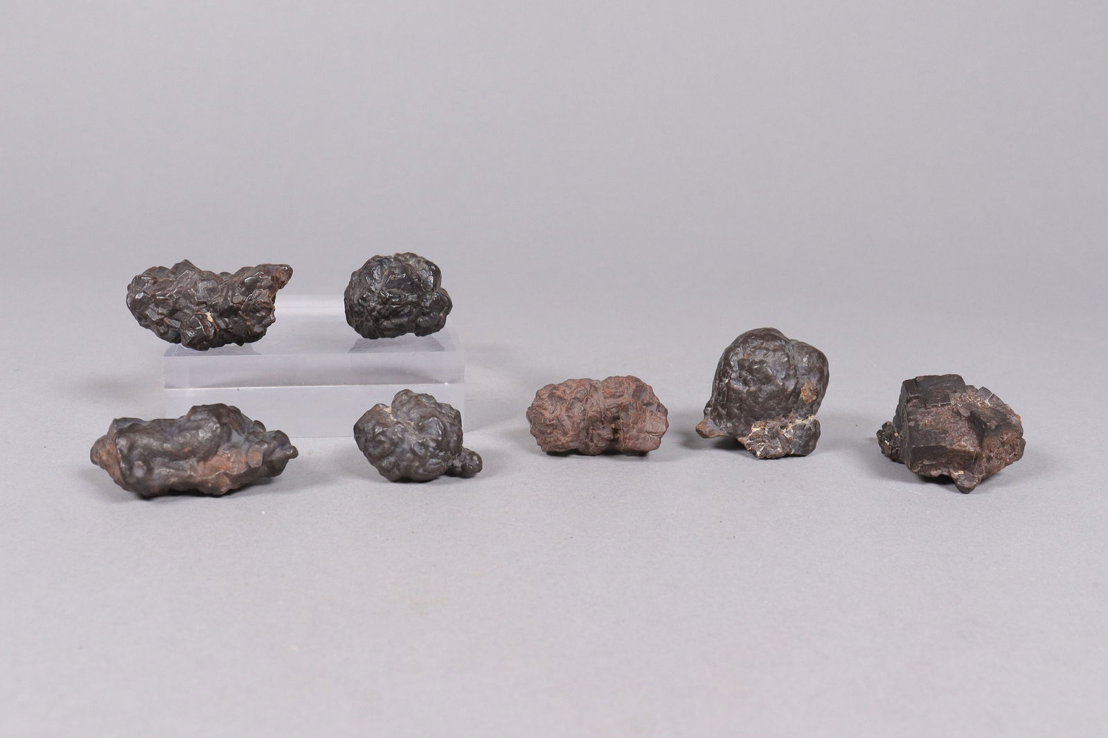 Lots possibly meteorite specimen: Lots possibly meteorite specimen.