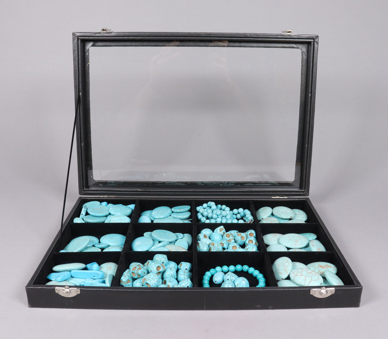 Lots turquoise specimen: Lots turquoise specimen. All sales are final.