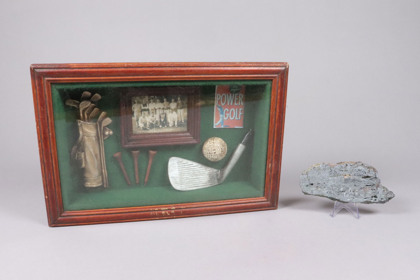 Lots items and a meteorite: Lots items and a meteorite specimen.