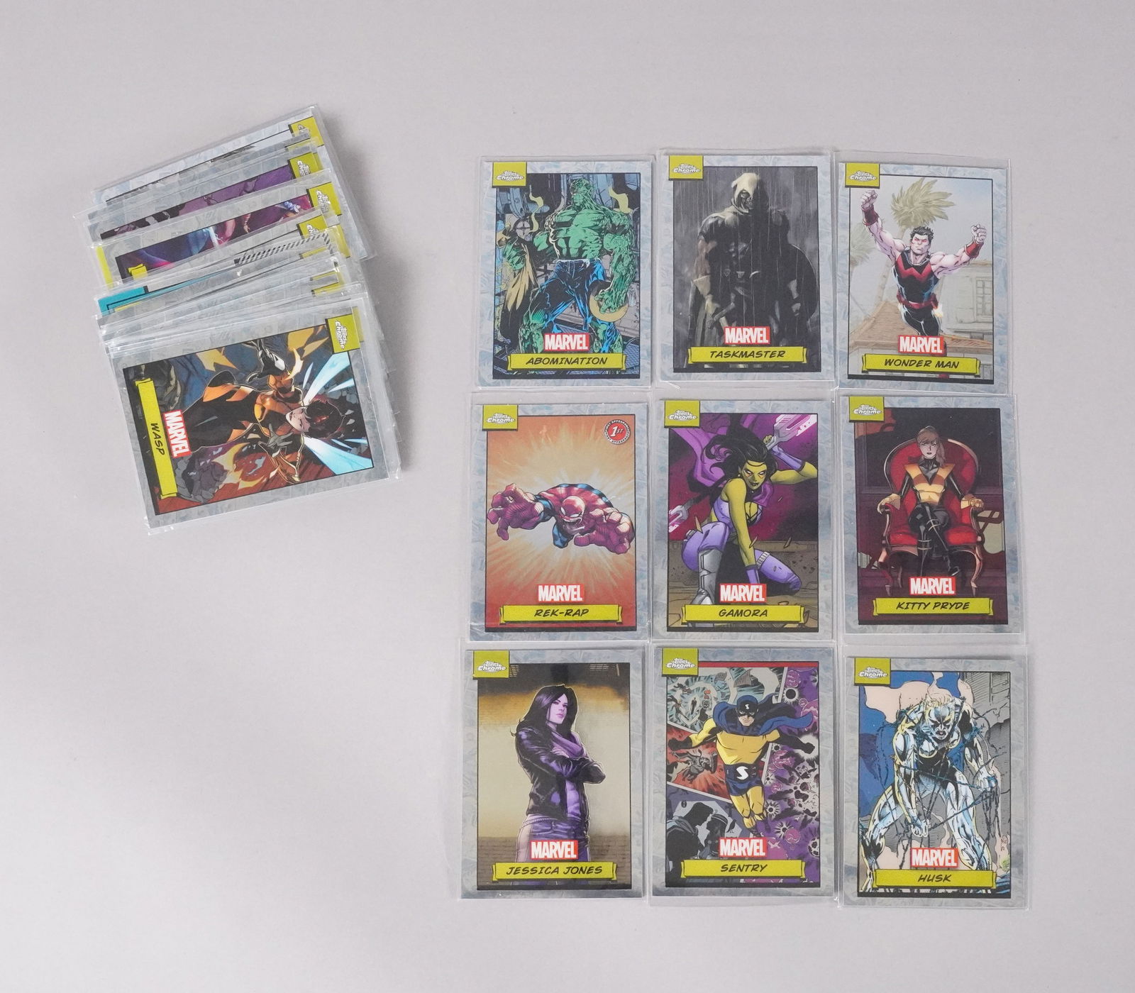 Lots Marvel cards: Lots Marvel cards.