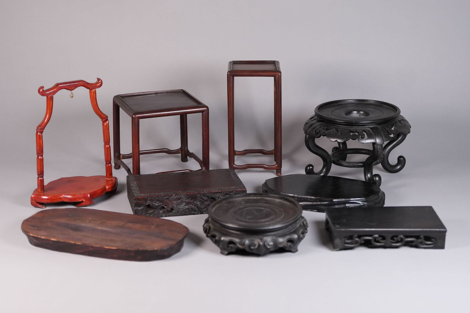 Lots Chinese wooden stands: Lots Chinese wooden stands.