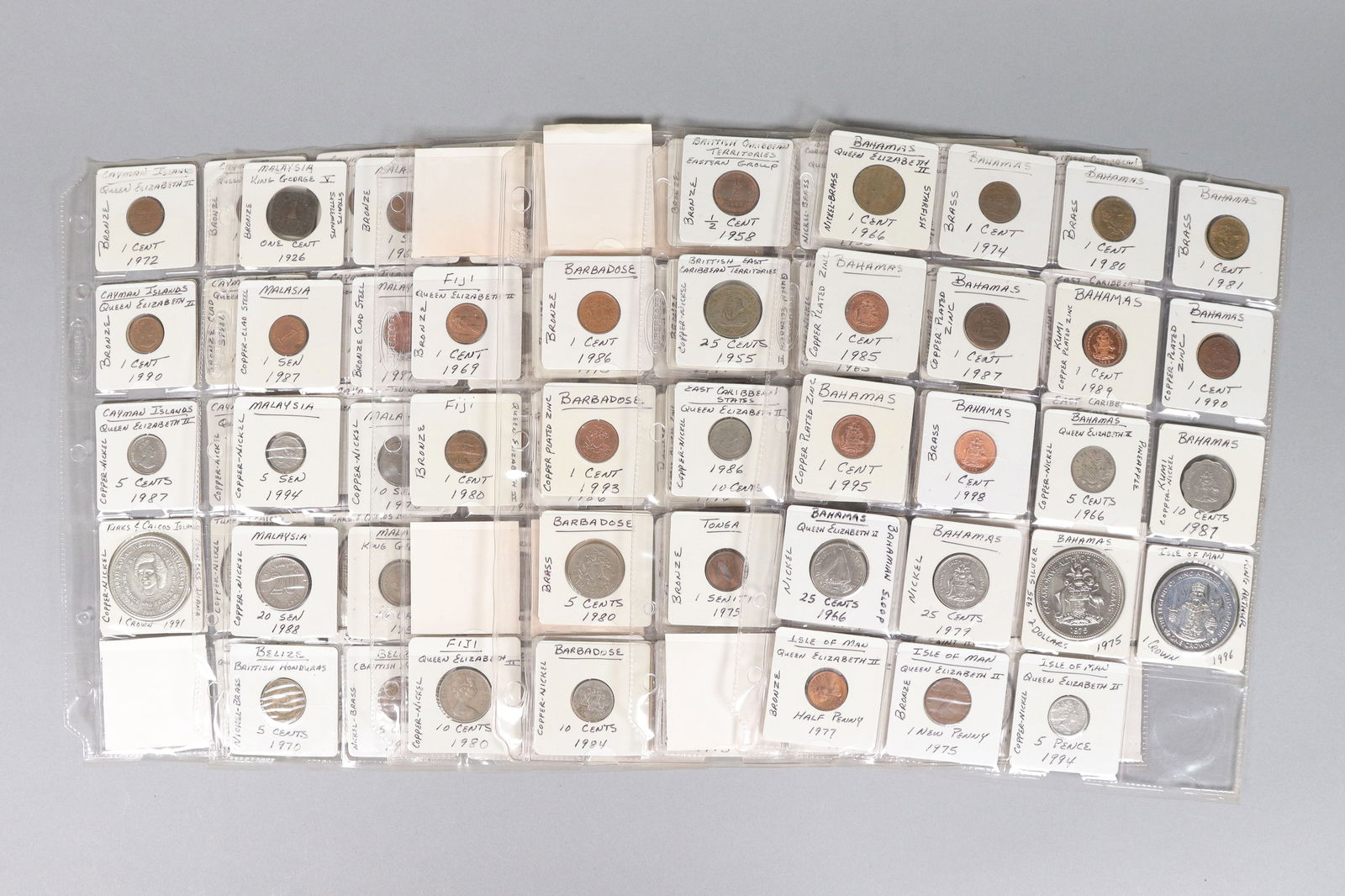 Lots vintage world coins ungraded: Lots vintage world coins, ungraded. Some might have silver content. All sales are final, no return.