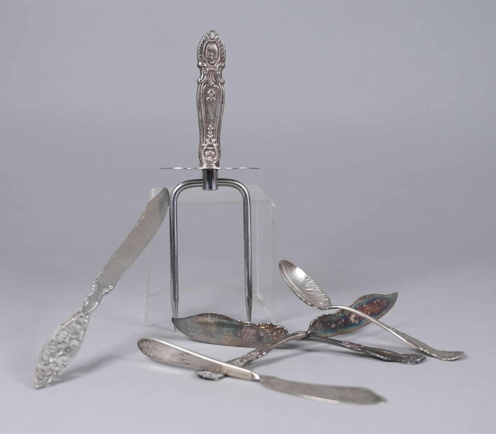 Lots antique utensils ungraded: Lots antique utensils, ungraded. All sales are final.