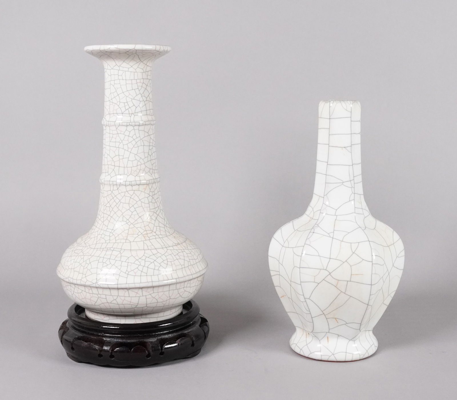 2 Chinese crackled vase (1 of 7)