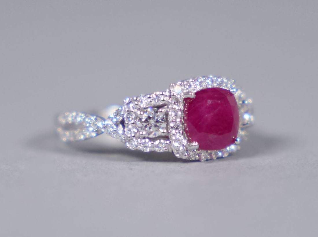 Platinum natural ruby diamond ring GIA cert (1 of 10)