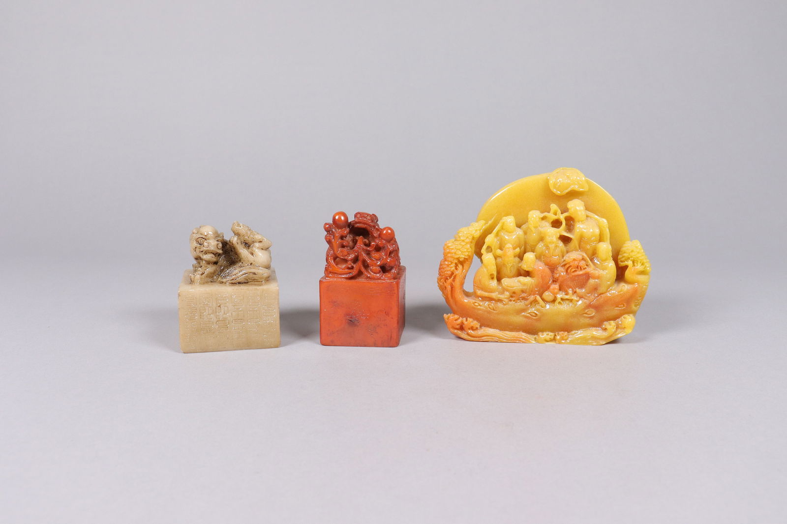 Lots Chinese carvings - 2