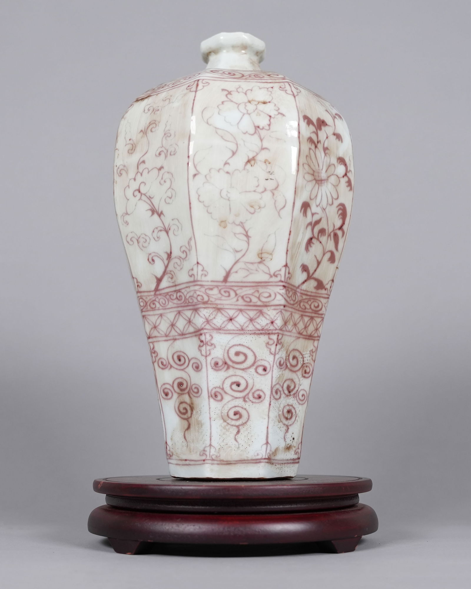 Chinese copper red vase: Chinese fine copper red vase. H: 10.8" x W: 6."