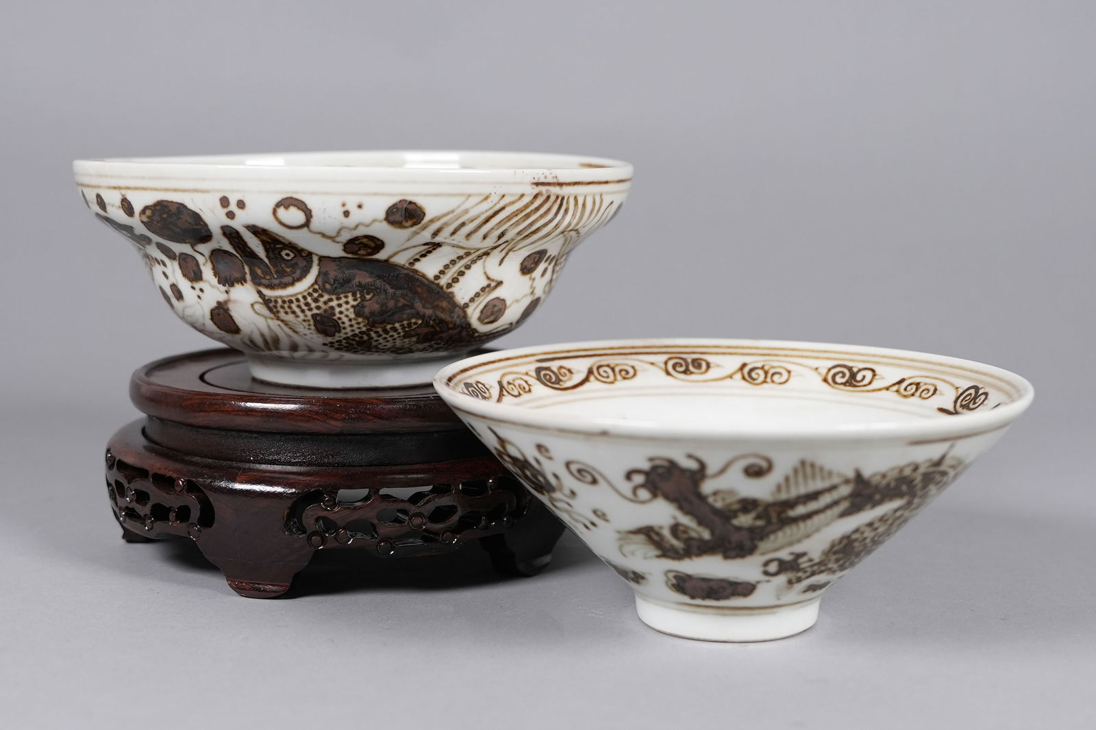 2 Chinese copper red bowls: 2 Chinese fine copper red bowls. Largest H: 2.7" x W: 7."