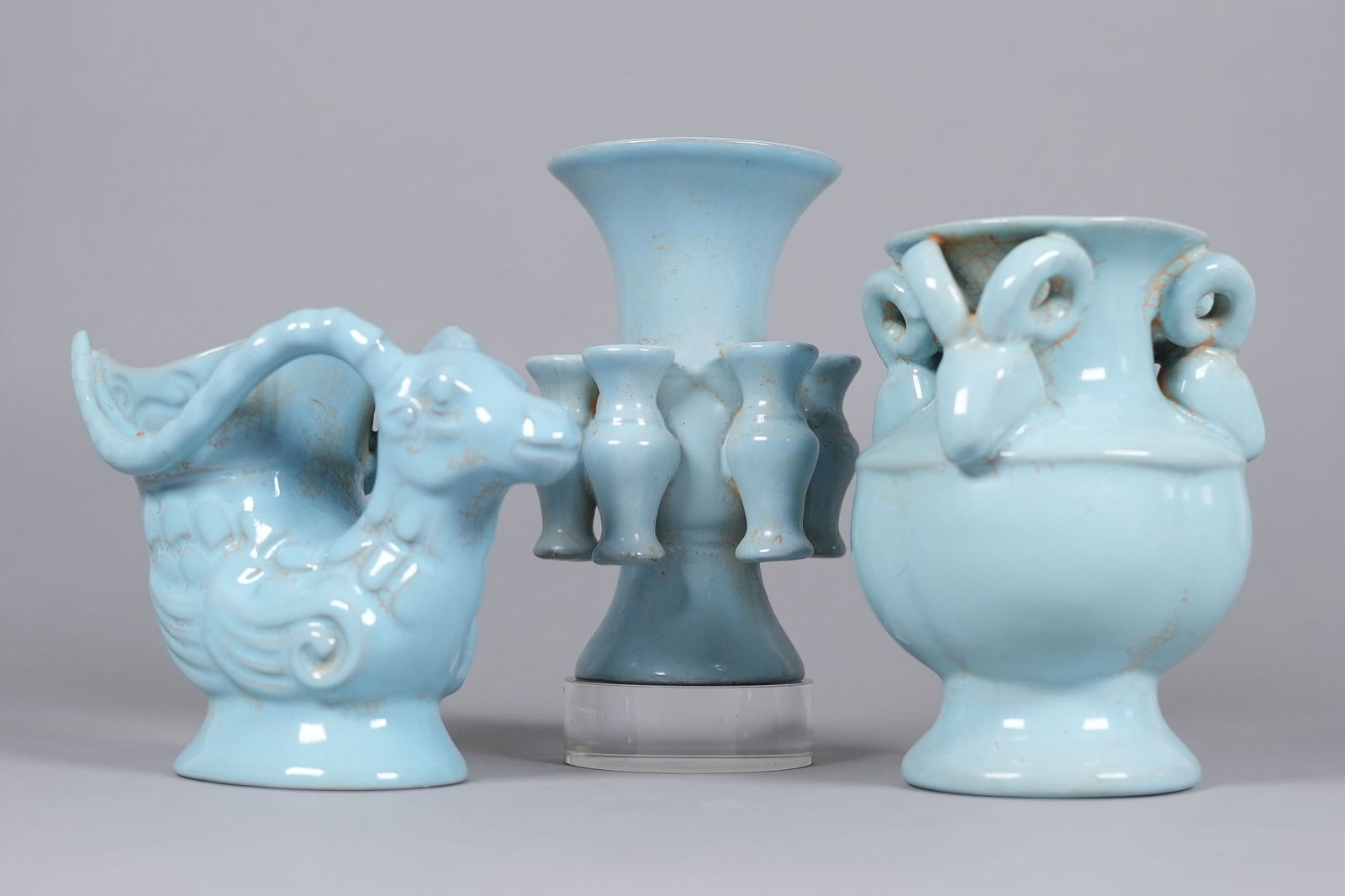 Lots Chinese celadon vase: Lots Chinese celadon vase, largest H: 6.1" x W: 4."