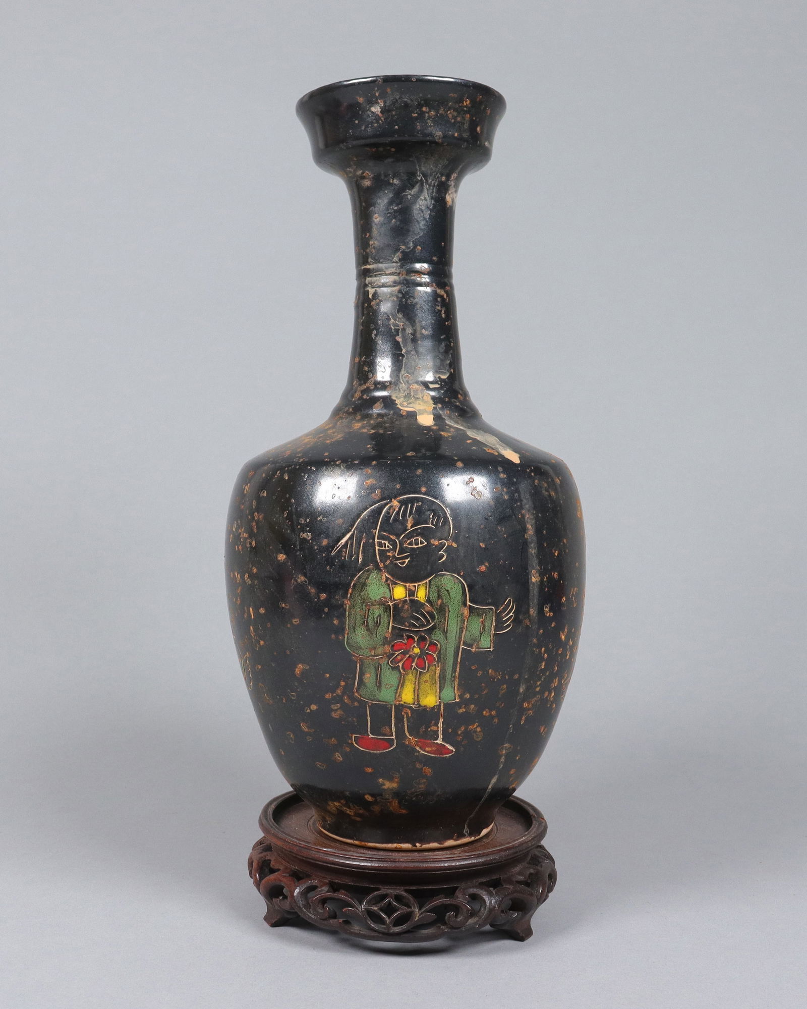 Chinese fine black vase: Chinese fine black vase. H: 10.65" x W: 5."