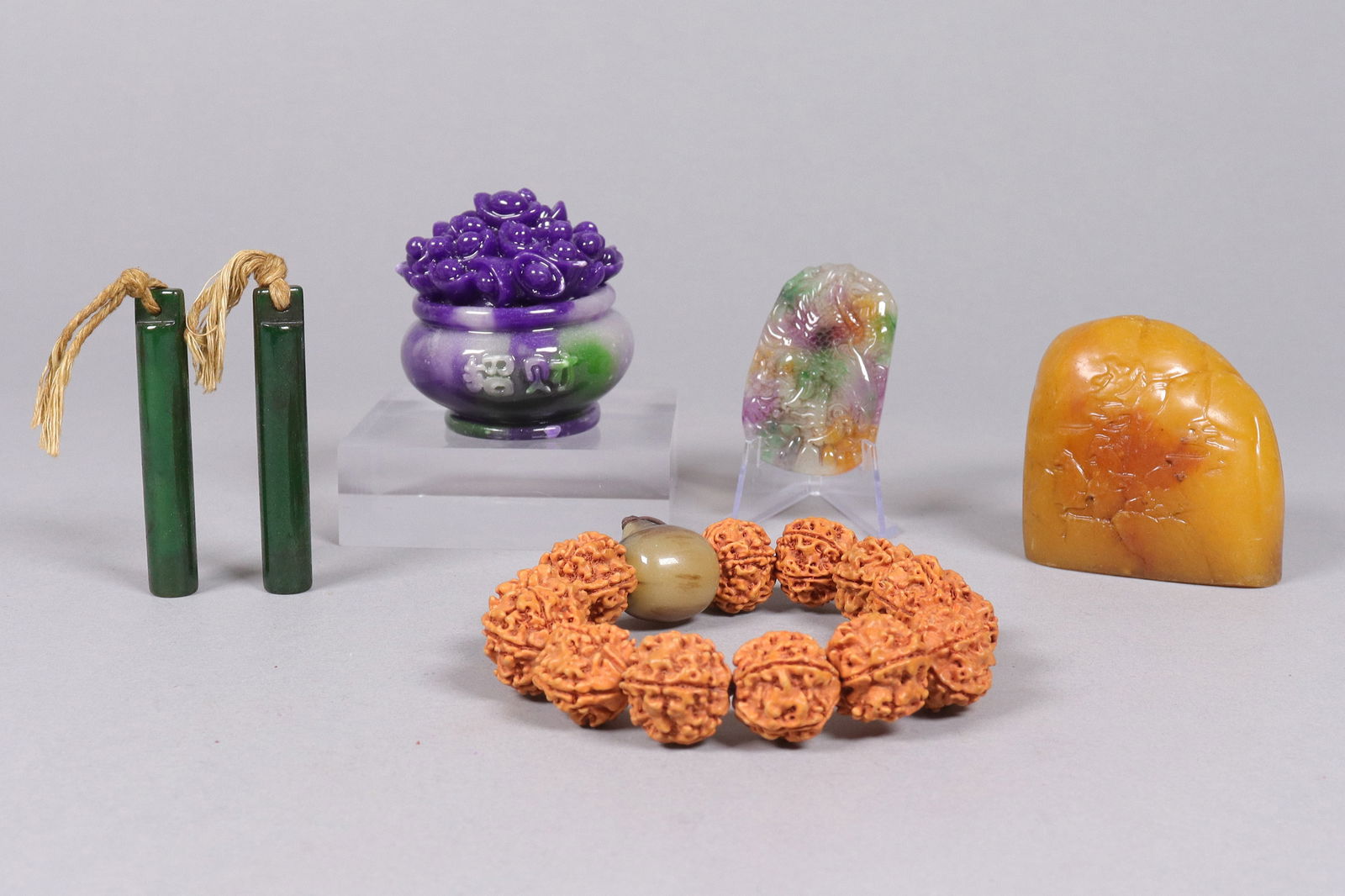 Lots Chinese carfvings (1 of 6)