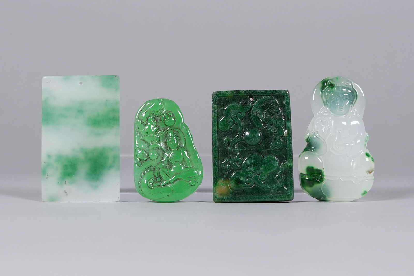 Lots Chinese fine carvings: Lots Chinese fine carvings.