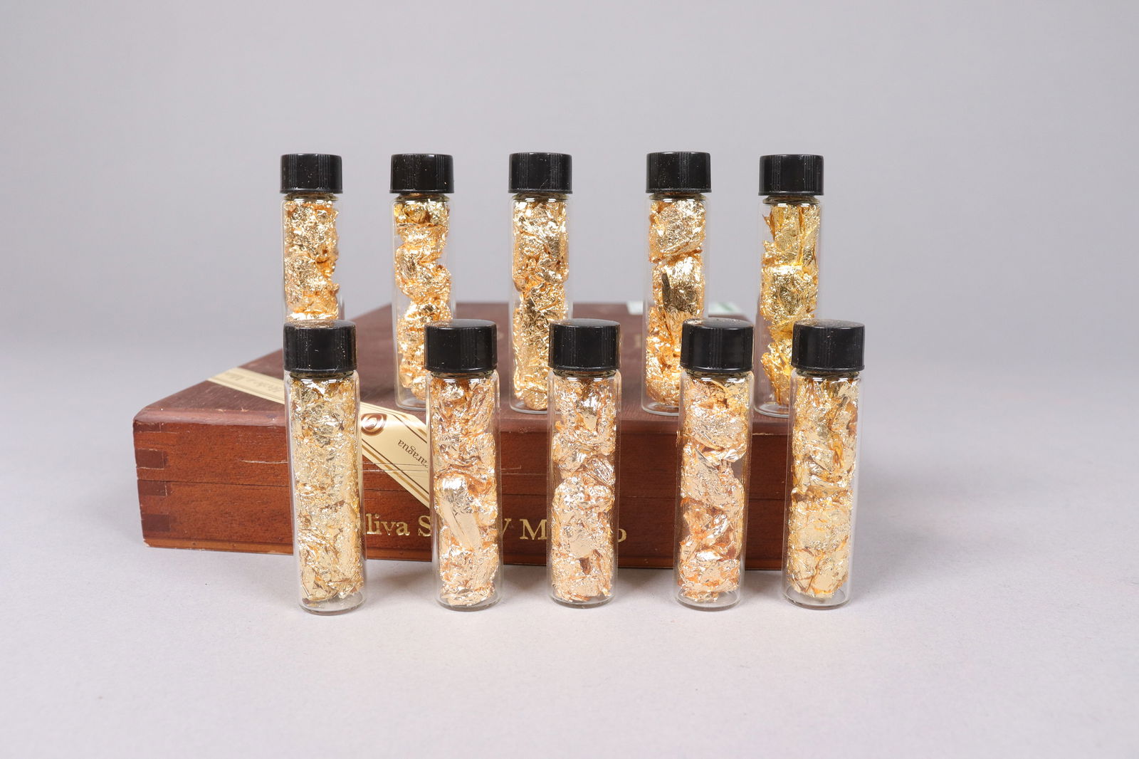 Lots gold flakes ungraded - 3