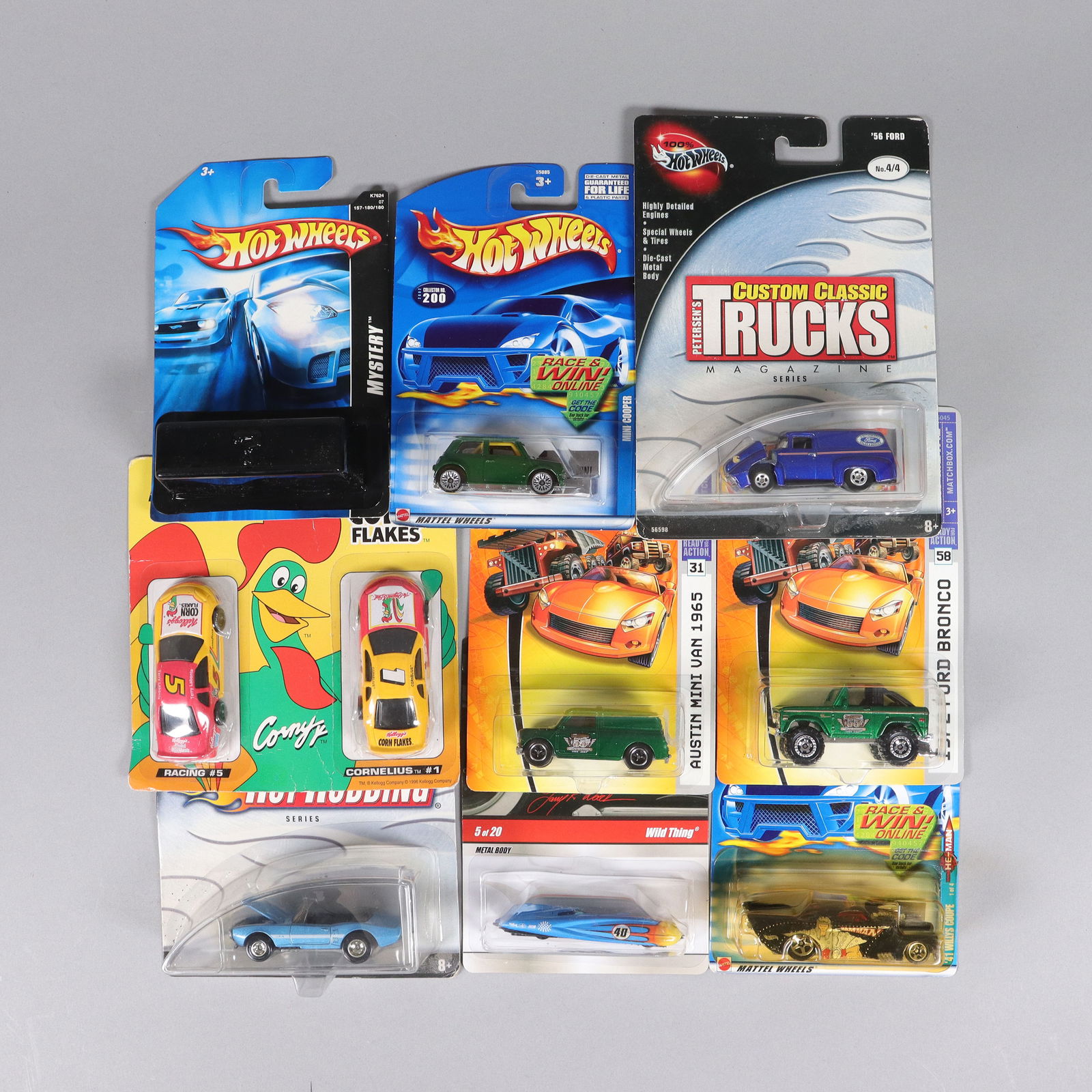 Lots vintage car toys: Lots vintage car toys, in original packaging.