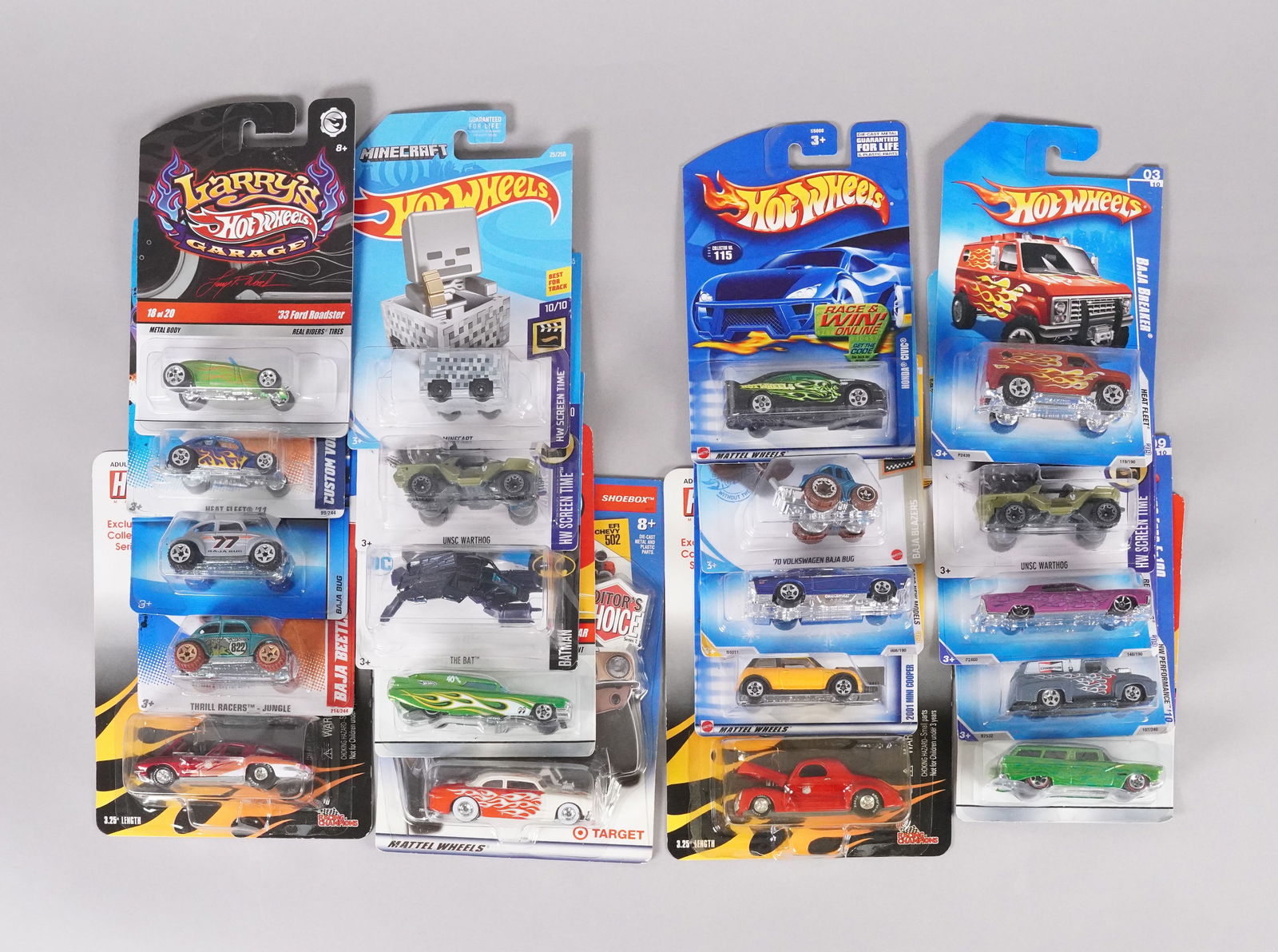 Lots Hot Wheels toy figure (1 of 5)