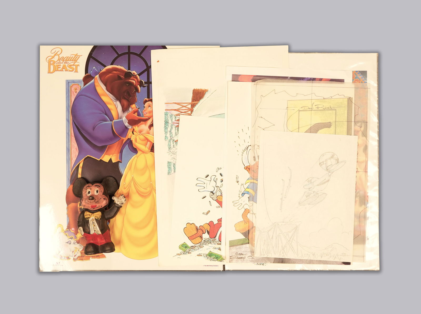 Lots Disney items (1 of 7)