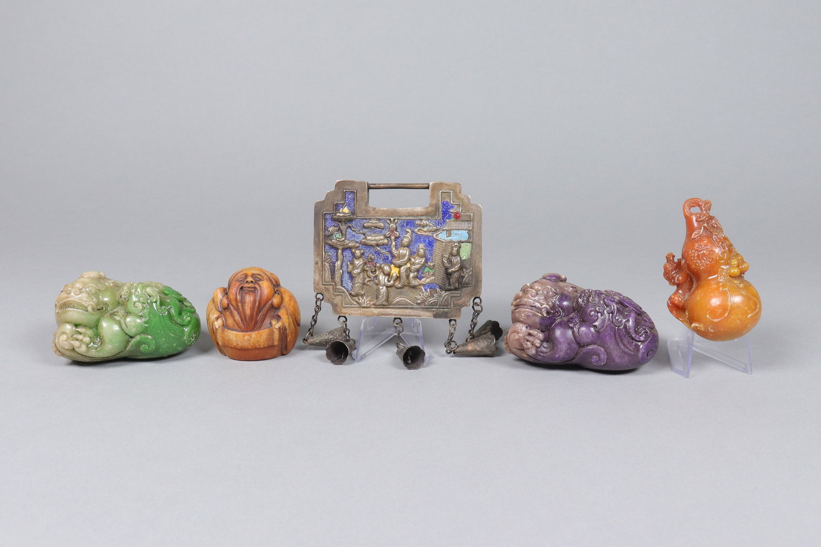 Lots Chinese carvings (1 of 8)