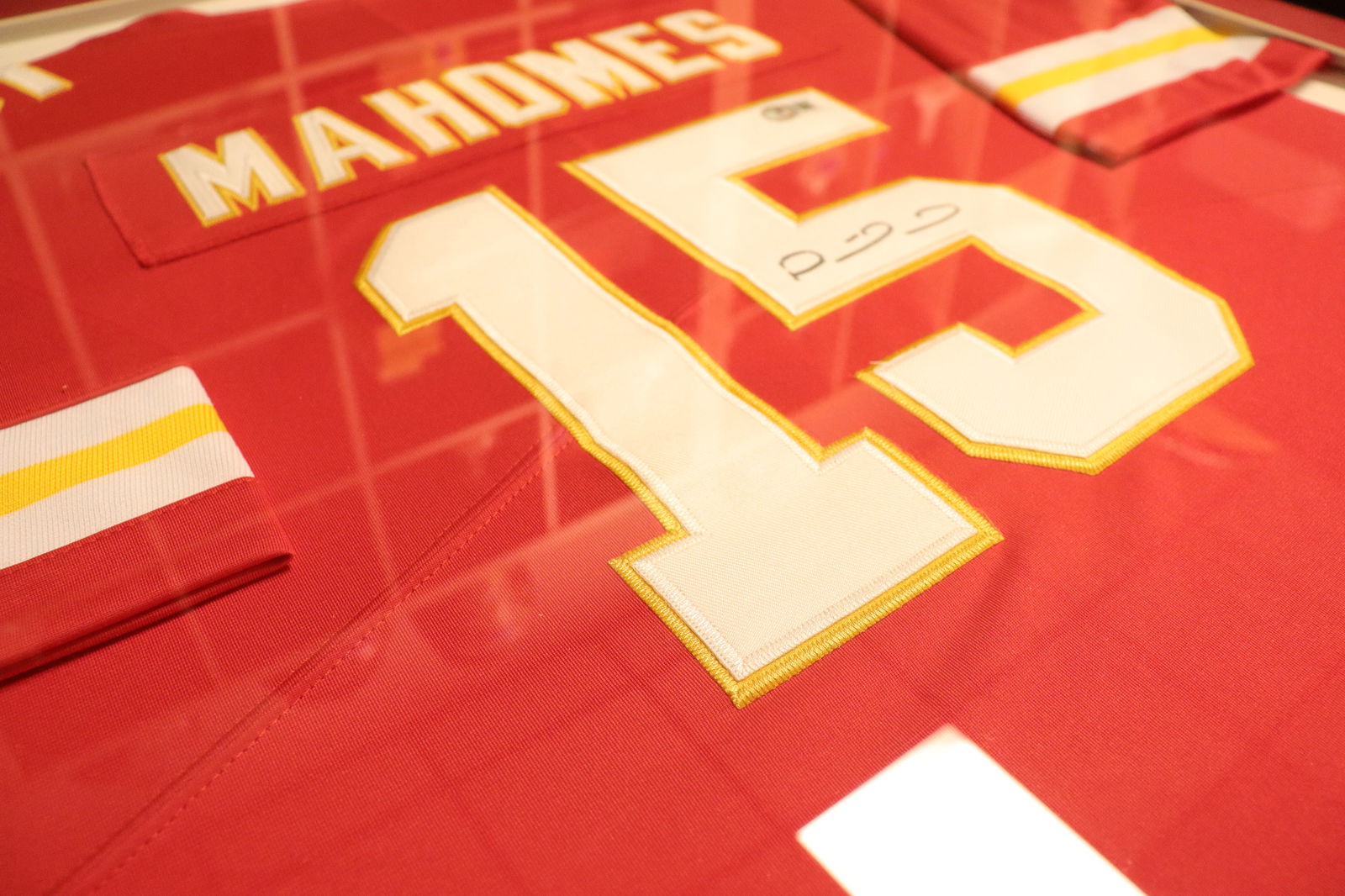 Patrick Mahomes Beckett signed jersey - 5
