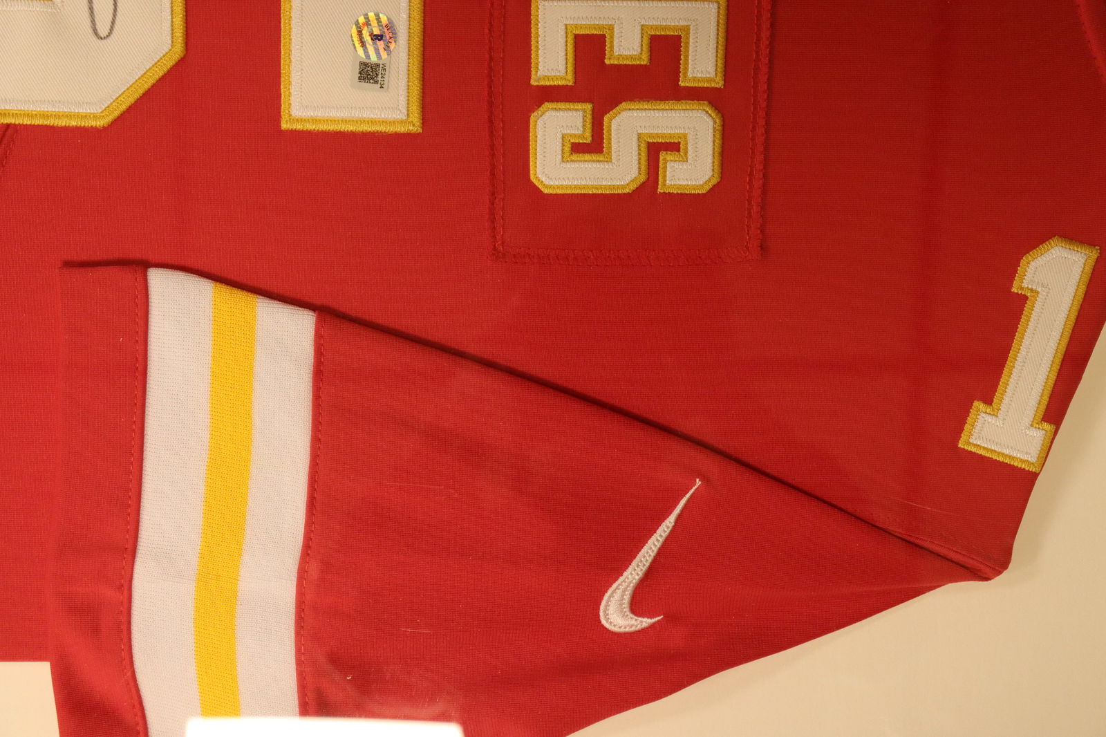 Patrick Mahomes Beckett signed jersey - 7
