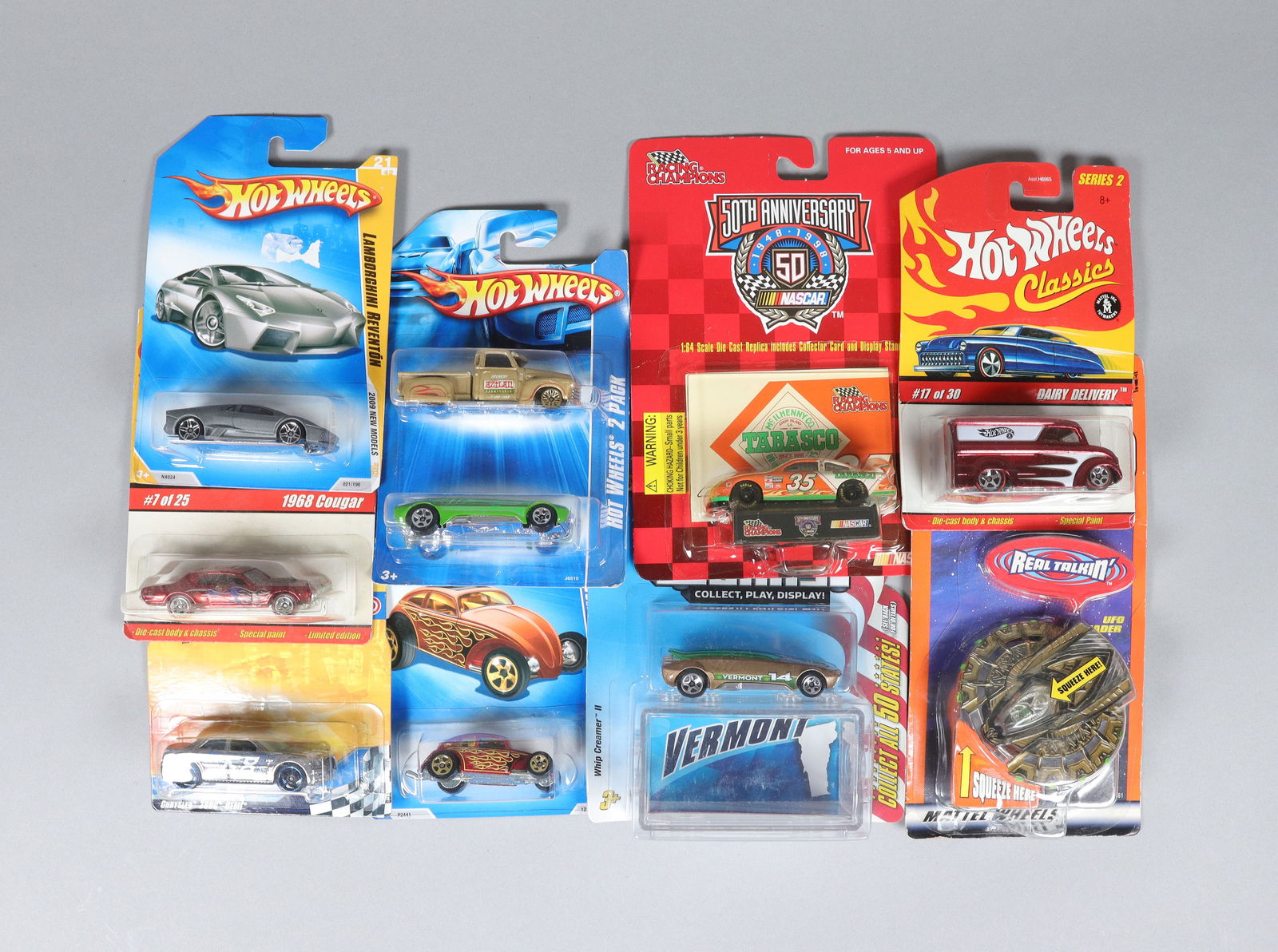 Lots Hot Wheels toy figure (1 of 6)
