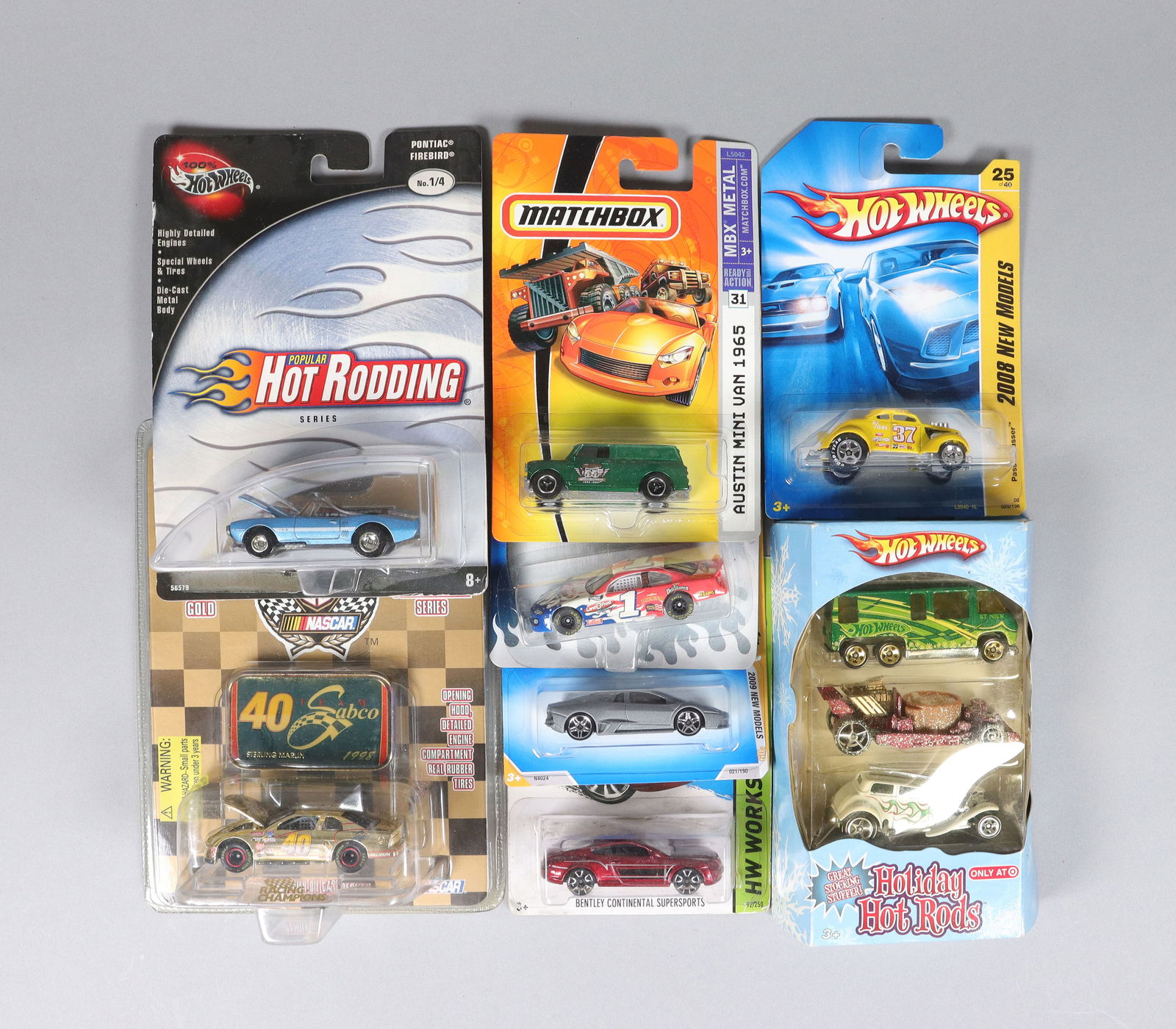 Lots vintage car toy figures (1 of 6)