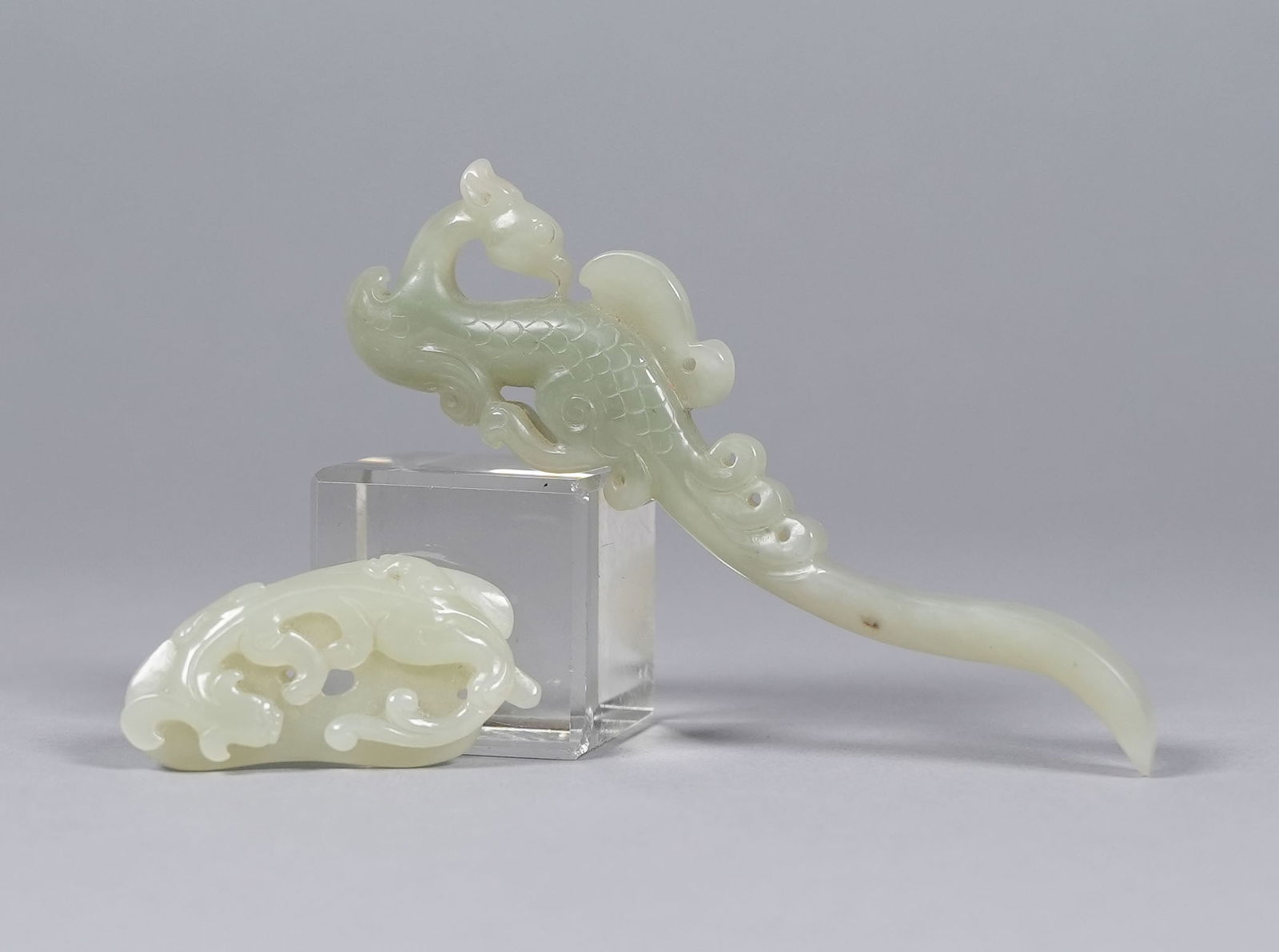 Lots Chinese fine jade carvings (1 of 7)